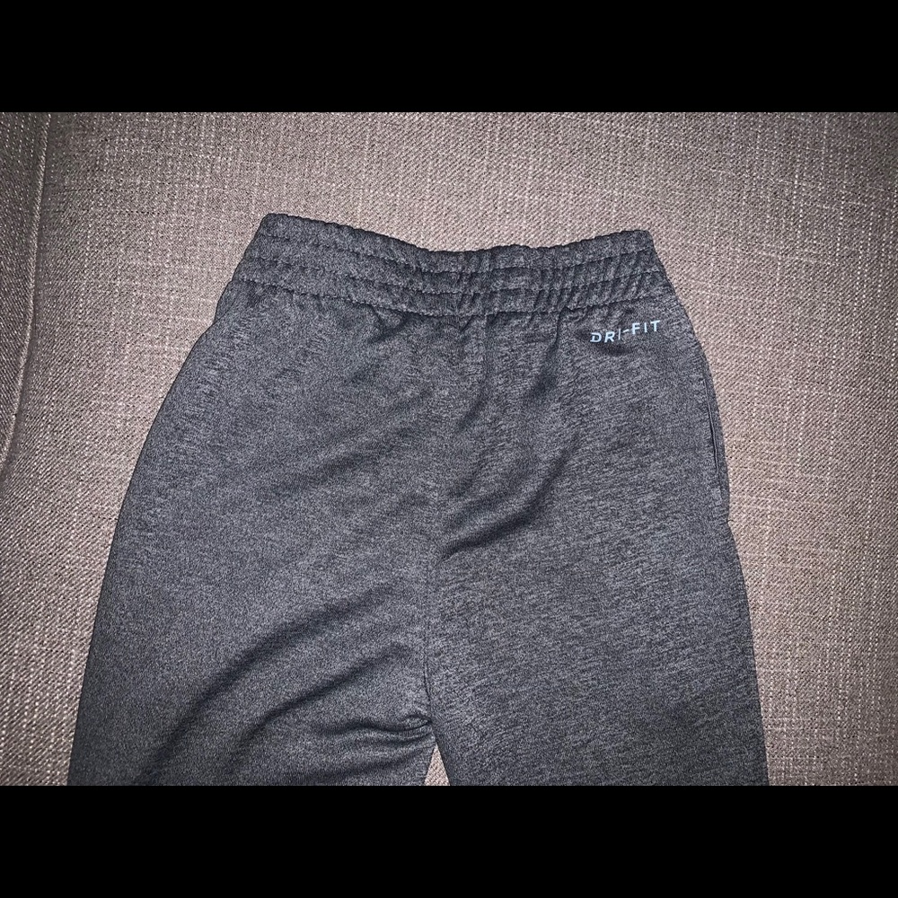 ***SOLD**** Boys Dri-Fit Jordan Pants - Picture 4 of 4